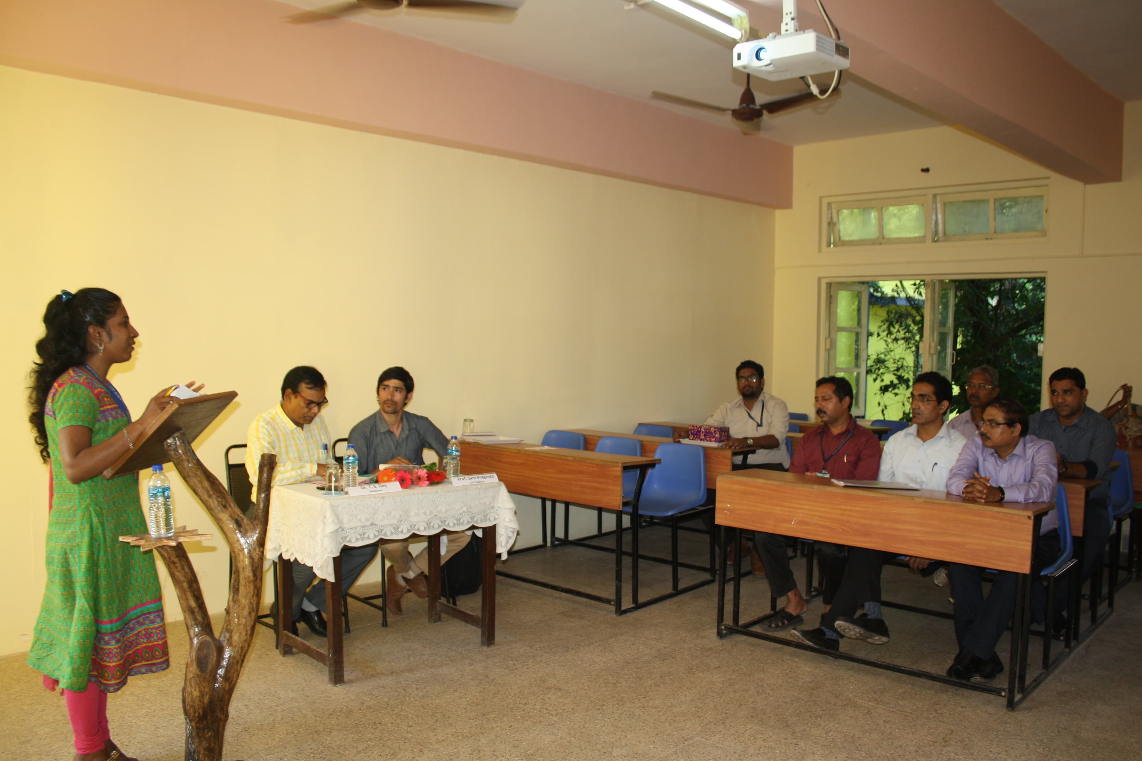 Fr. Agnel College of Arts and Commerce North Goa Academic Facilities photo 4